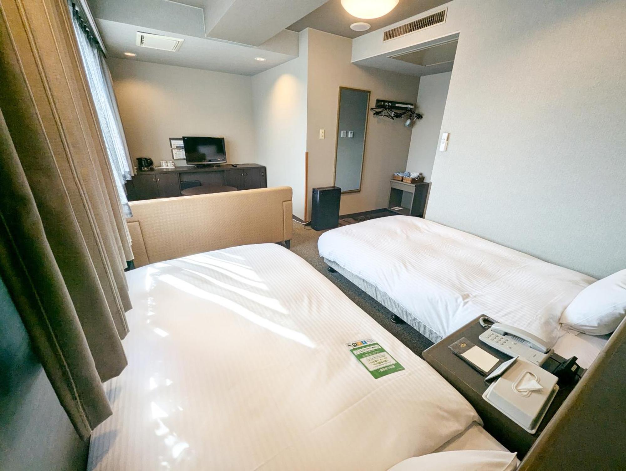 Hotel Route-Inn Court Chikuma-Koshoku Exterior photo